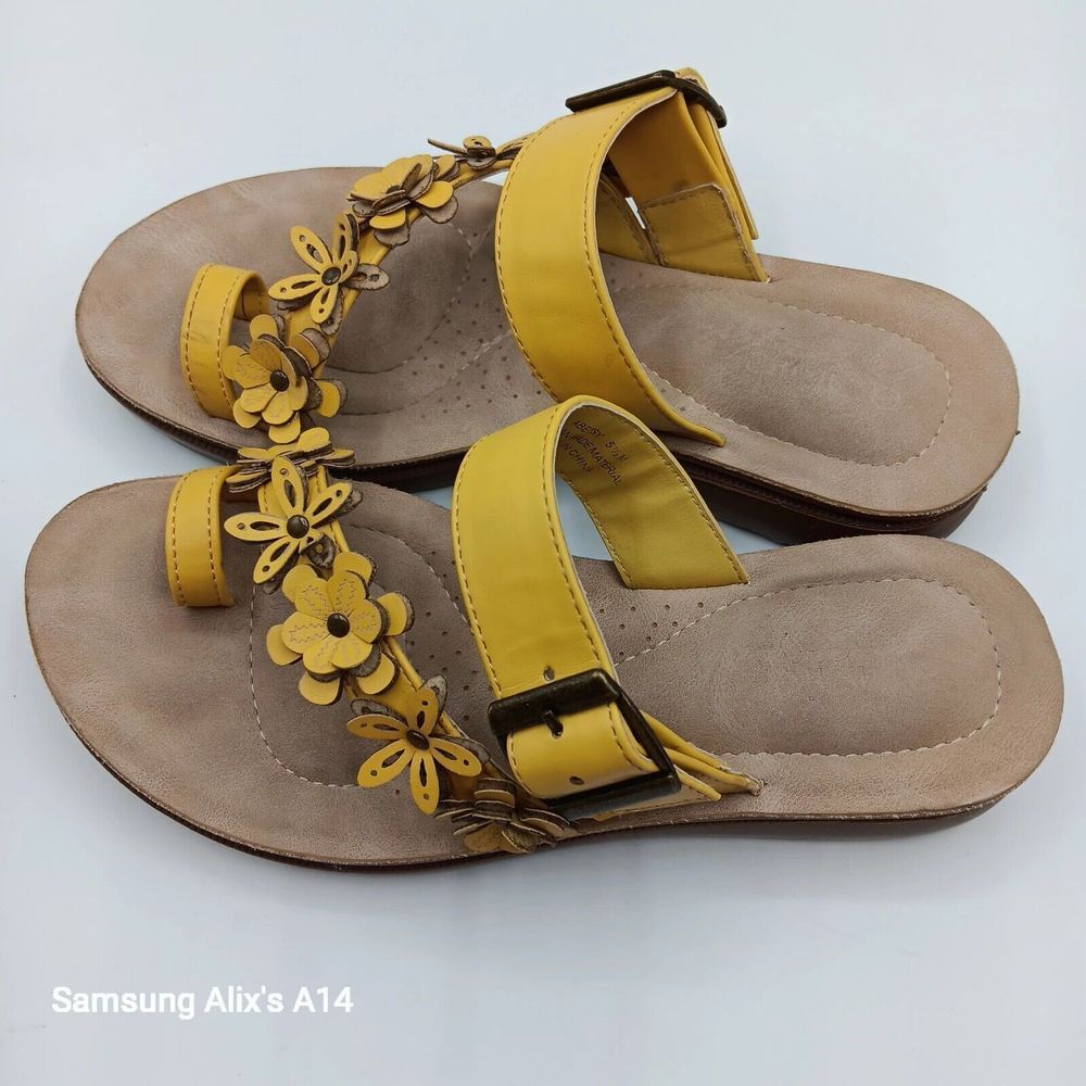 Annie Comfort Abetsy Size 5.5 Yellow Sandal Flowers - Picture 5 of 9